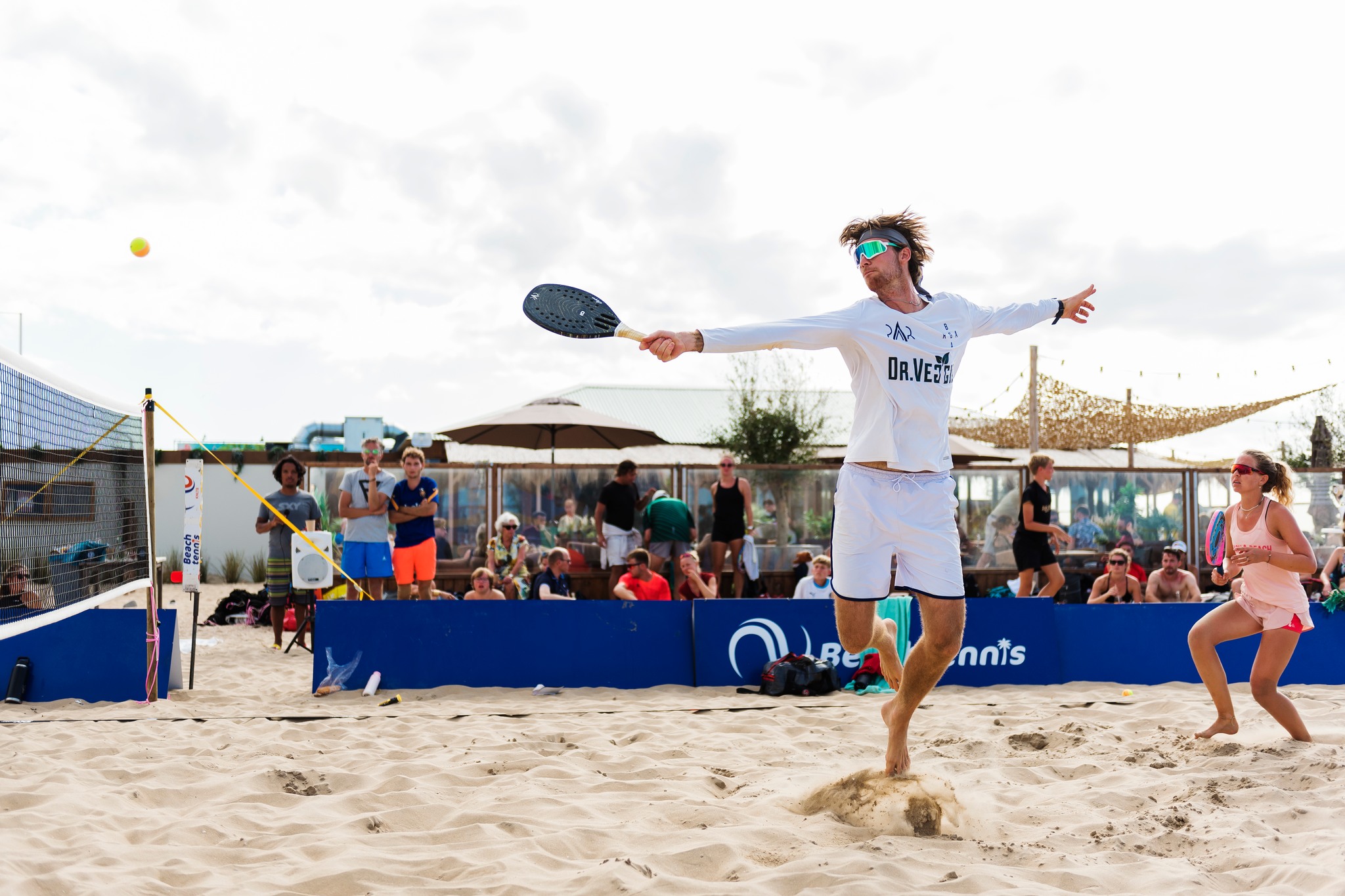 beachtennis-players-3